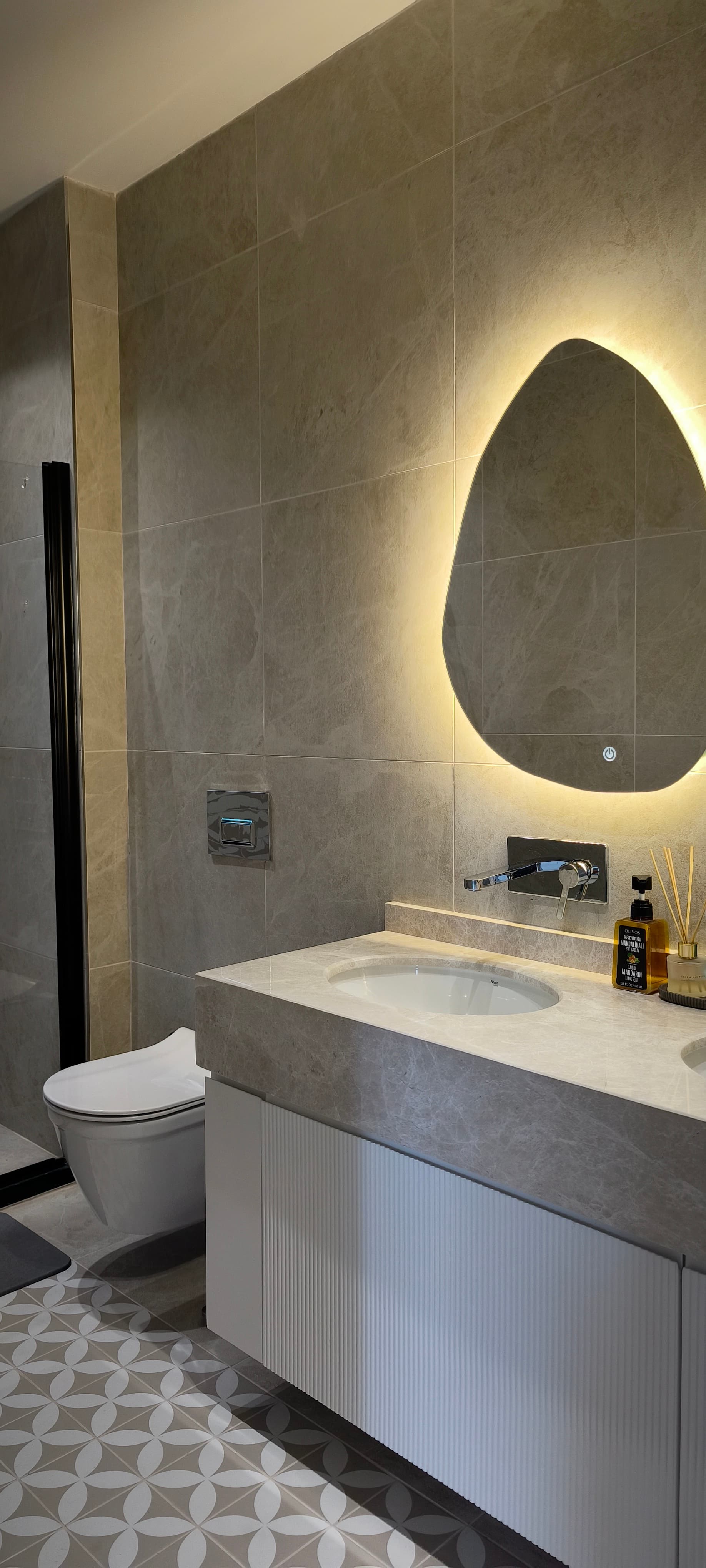 Riva 2093 - Özenli Malzeme Seçimi